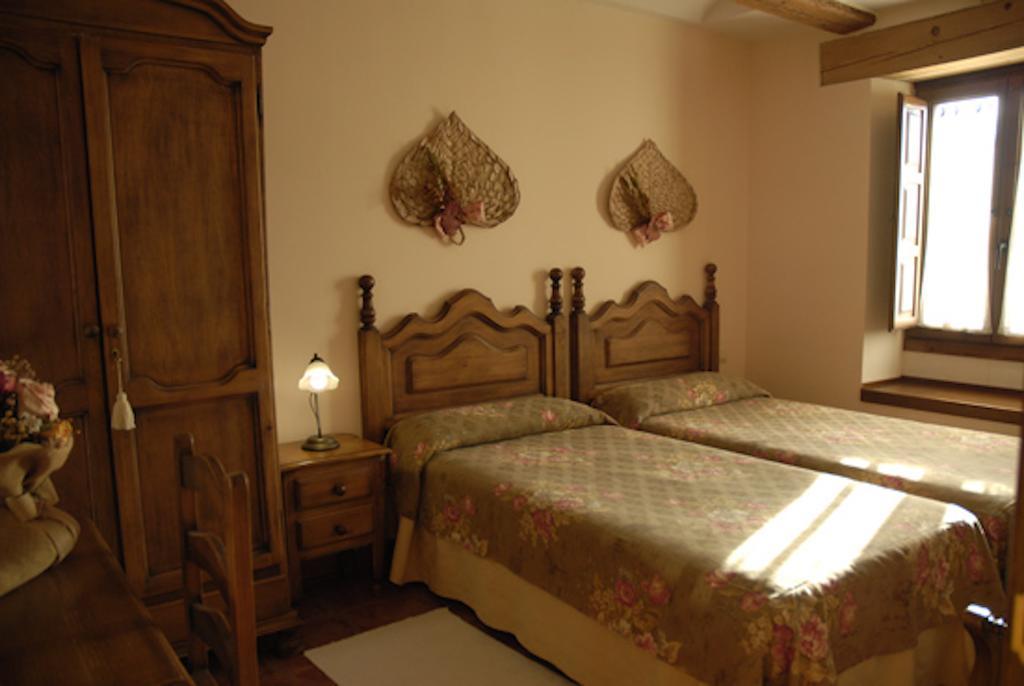 Parador De Santa Rita Molina de Aragon Exterior foto